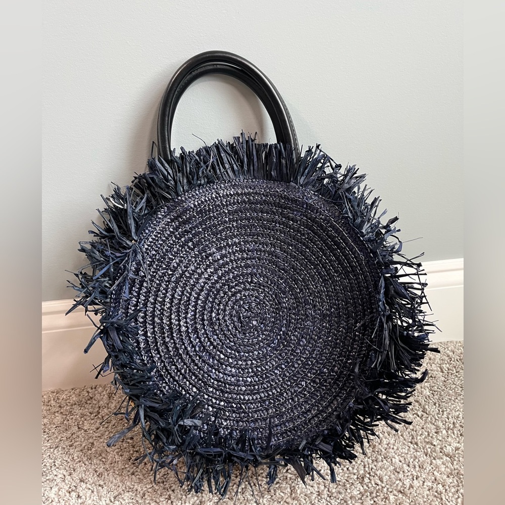 Buji Baja Round Navy Straw bag